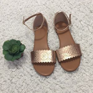 Cute Old navy rose gold Sandals